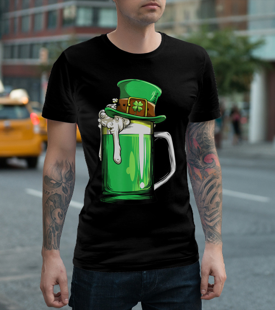 Green Beer Mug Leprechaun Hat St Patricks Day Men Drinking T-Shirt