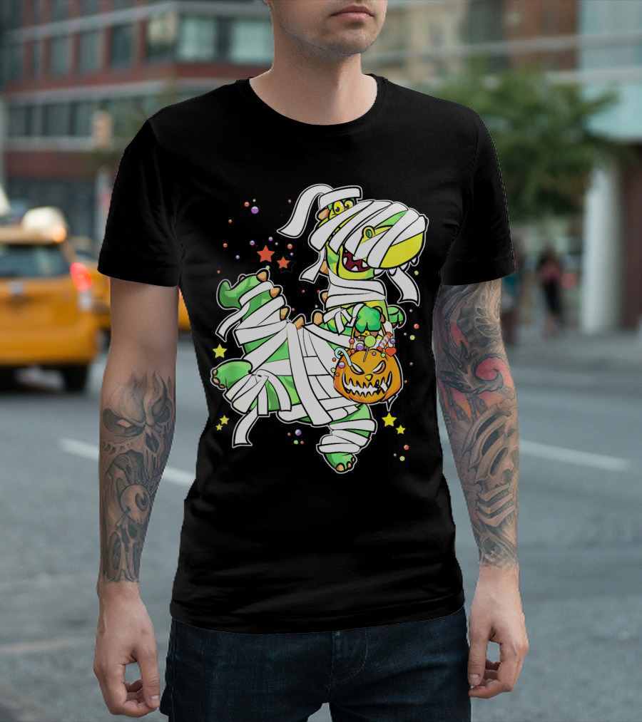 Halloween Mummy Dinosaur With Pumpkin Candy Basket T-Shirt