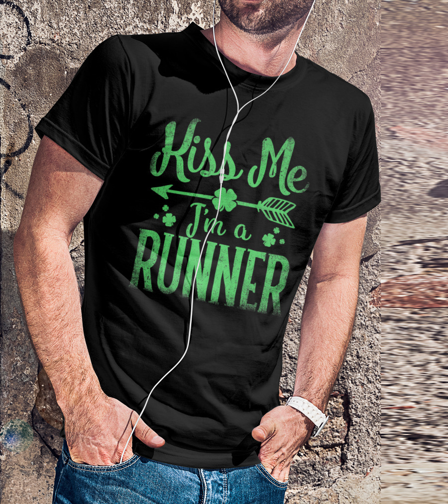 Kiss Me I'm A Runner Clover Arrow St. Patrick's Day T-Shirt