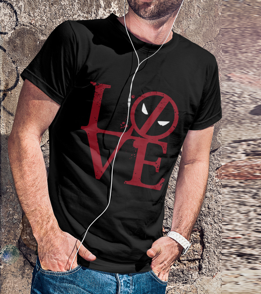 Deadpool Love Eyes In T-Shirt
