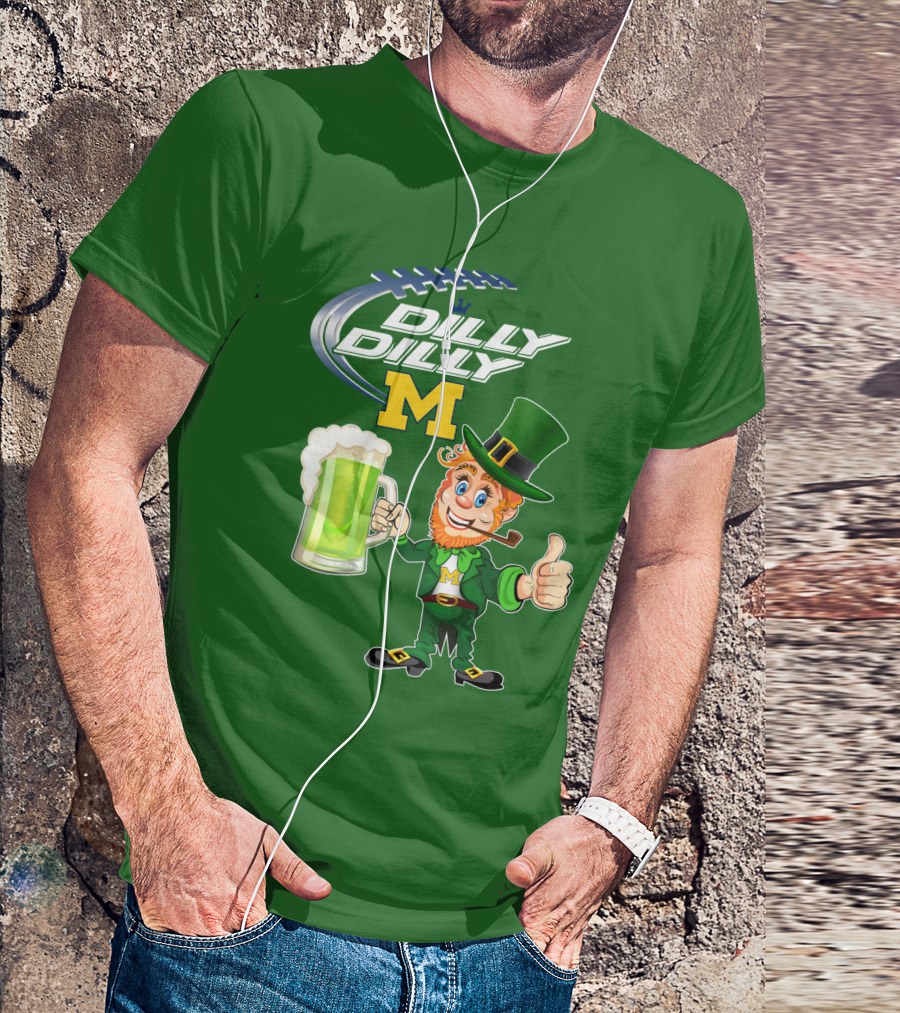 Dilly Dilly M Patrick Football Leprechaun With Green Beer T-Shirt