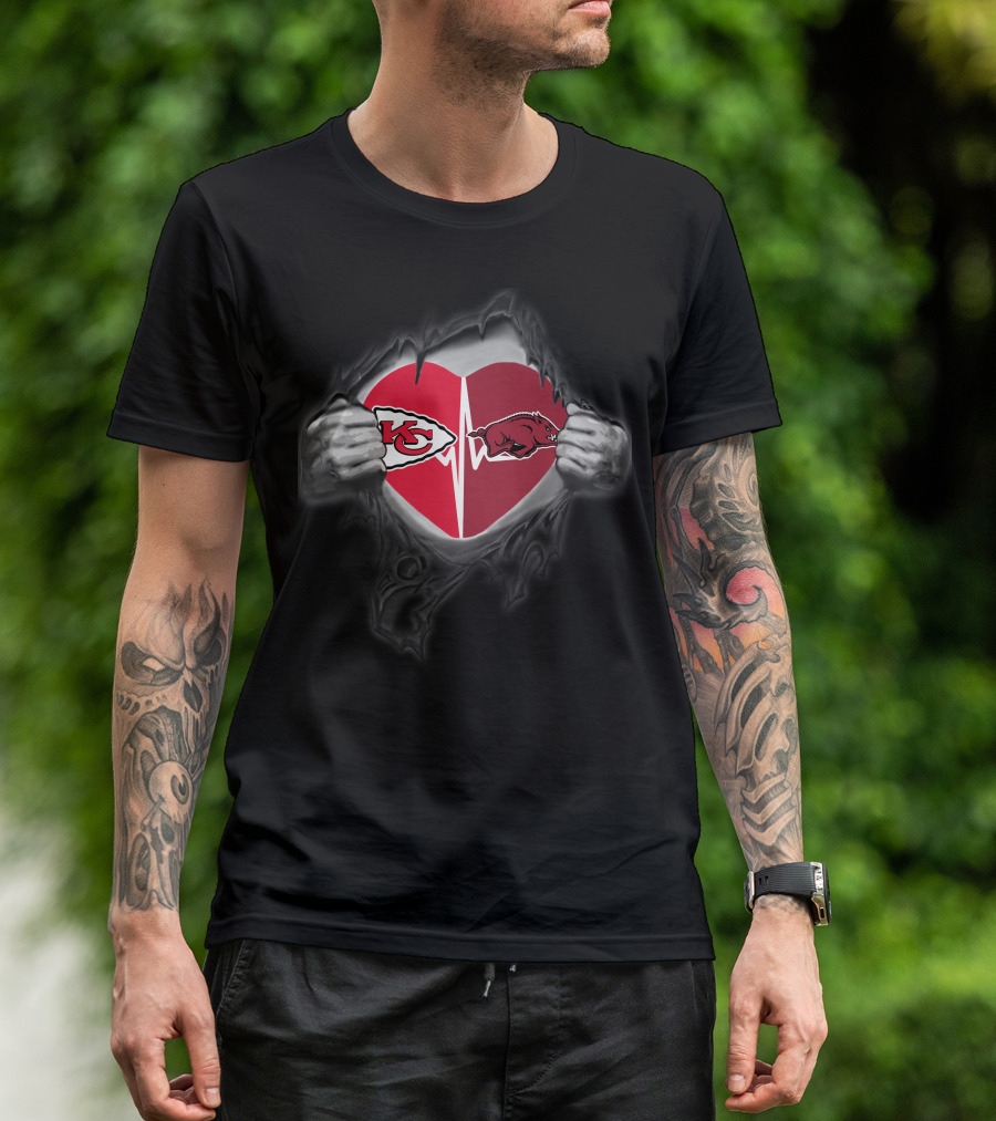 Kansas City Chiefs Arkansas Razorbacks Heart Hands Logo Blend T-Shirt