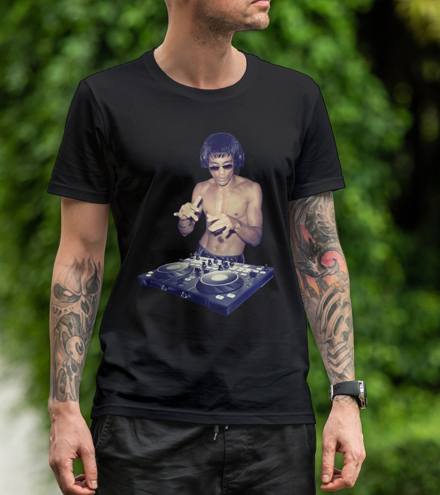 Bruce Lee DJ Mixing Martial Arts Humor Gym MMA Training T-Shirt