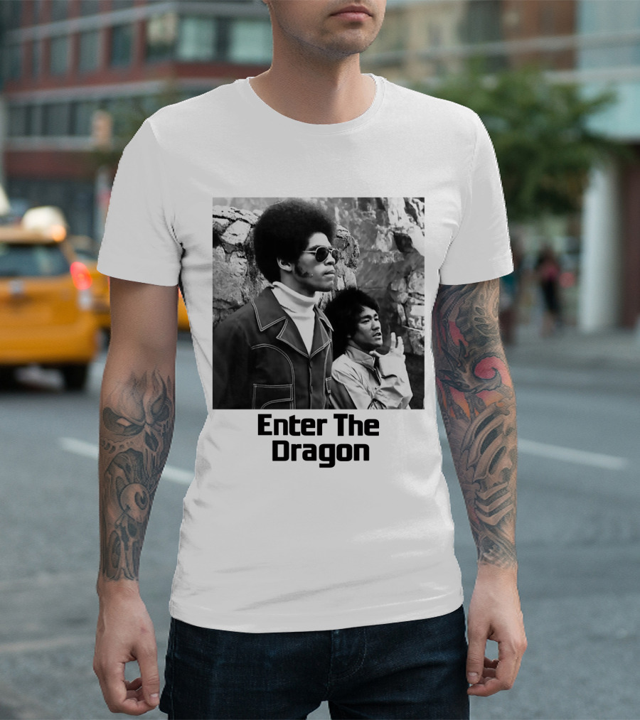 Enter the Dragon Bruce Lee Vintage Scene T-Shirt