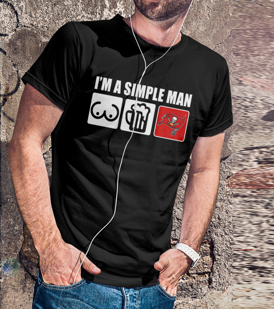 I'M A SIMPLE MAN BUCS PIRATE FLAG BEER MUG ICONS T-Shirt