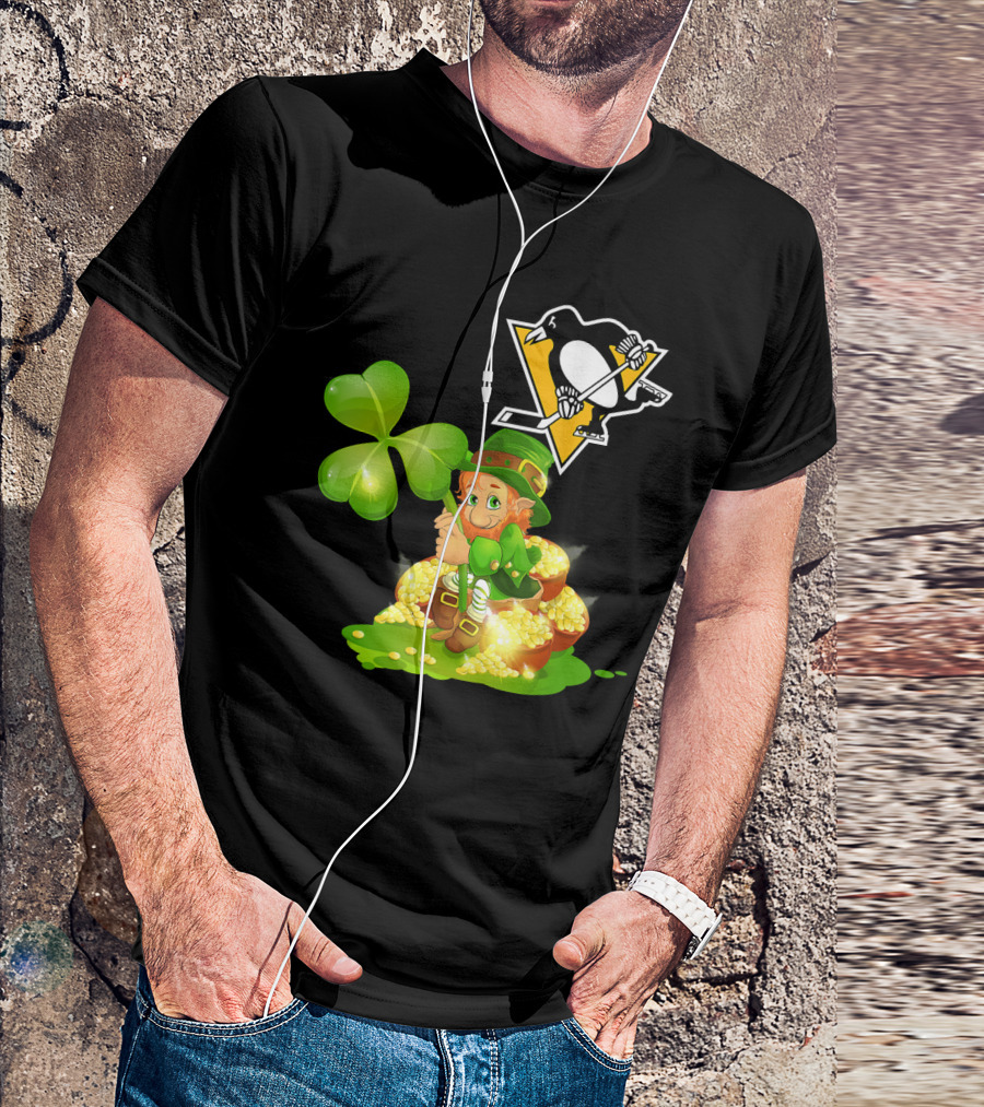 Pittsburgh Penguins St. Patrick's Day Lucky Leprechaun Hockey Shamrock Gold T-Shirt