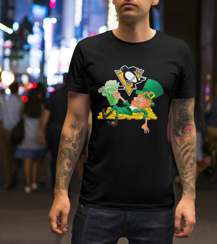 St Patrick's Day Lucky Leprechaun Pittsburgh Penguins Hockey Fan Gear T-Shirt