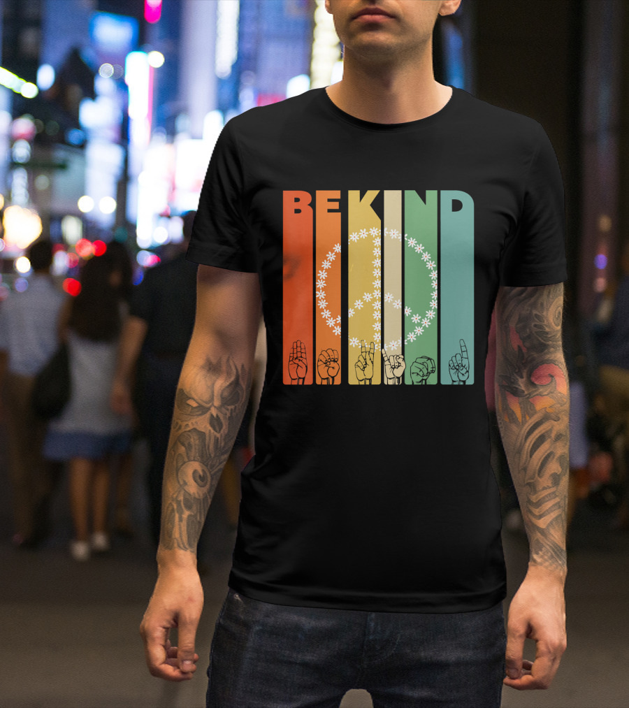 Be Kind Daisy Peace Sign Vintage I Choose Retro Hand Gesture T-Shirt