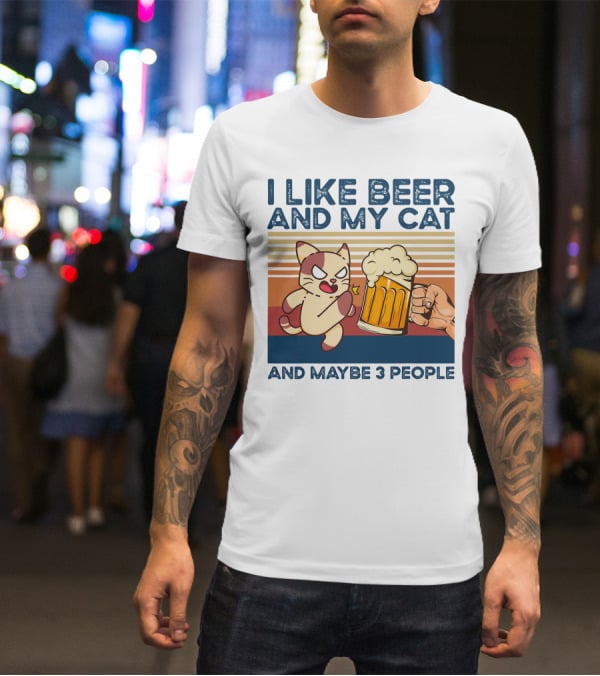 I Like Beer And My Cat And Maybe 3 People Vintage Style Retro Cat Lover T-Shirt
