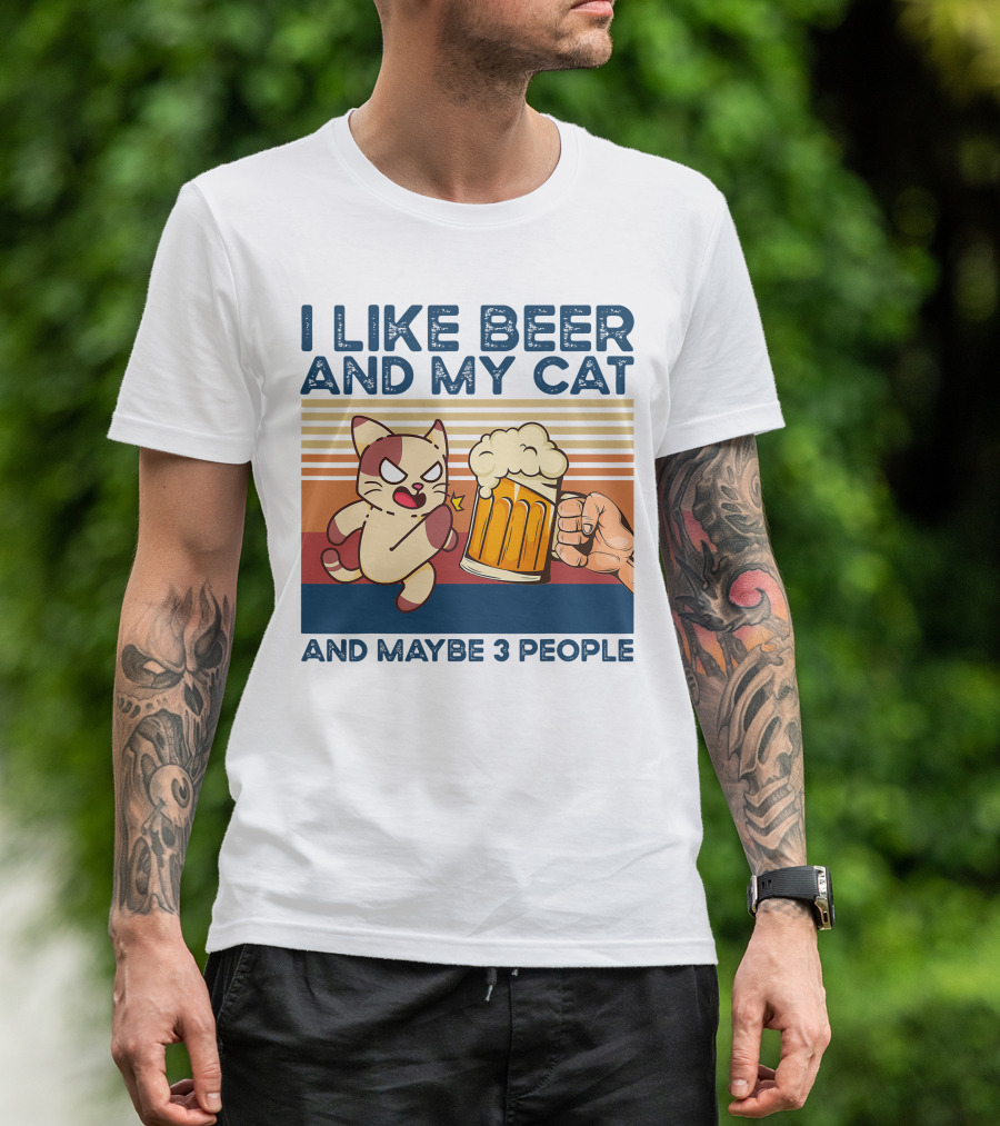 I Like Beer And My Cat And Maybe 3 People Vintage Style Retro Cat Lover T-Shirt