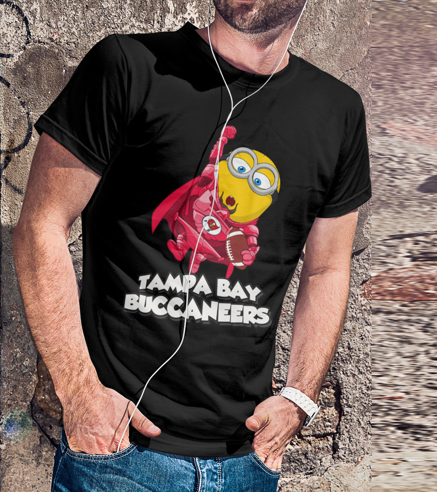 Tampa Bay Buccaneers Minion Football Crossover T-Shirt