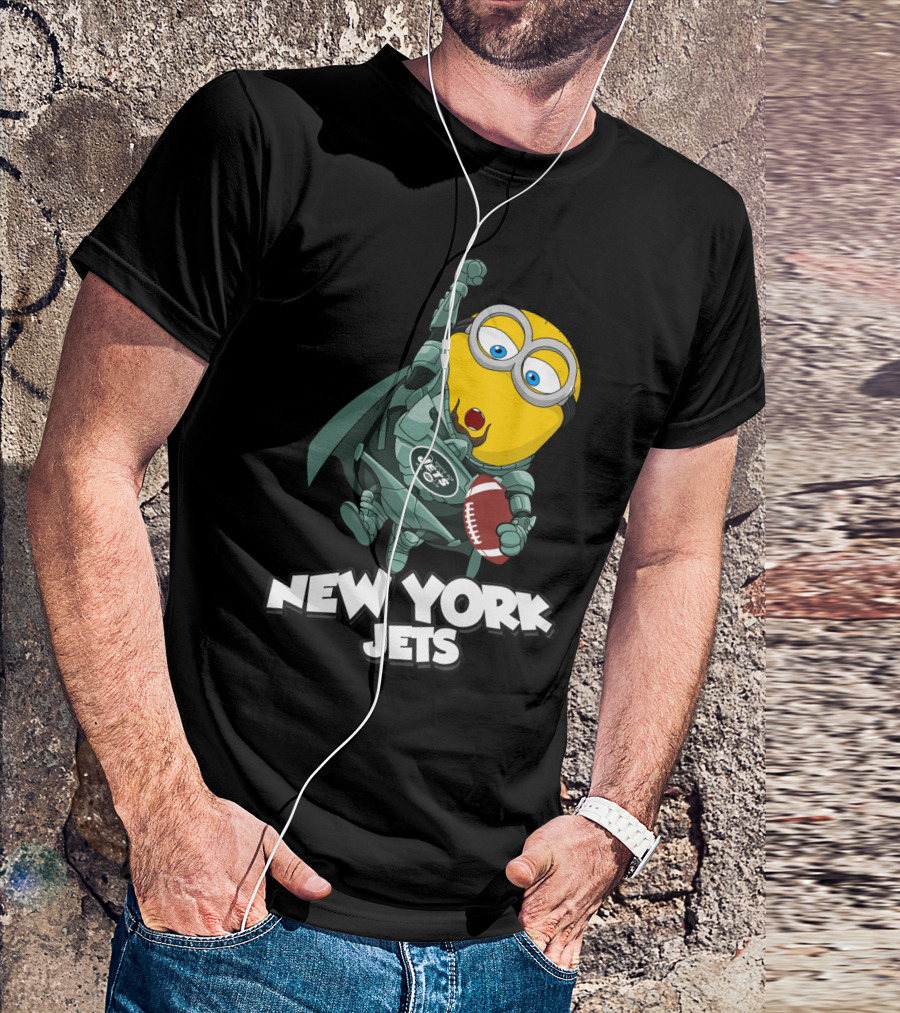 New York Jets Minion Superhero Holding Football T-Shirt