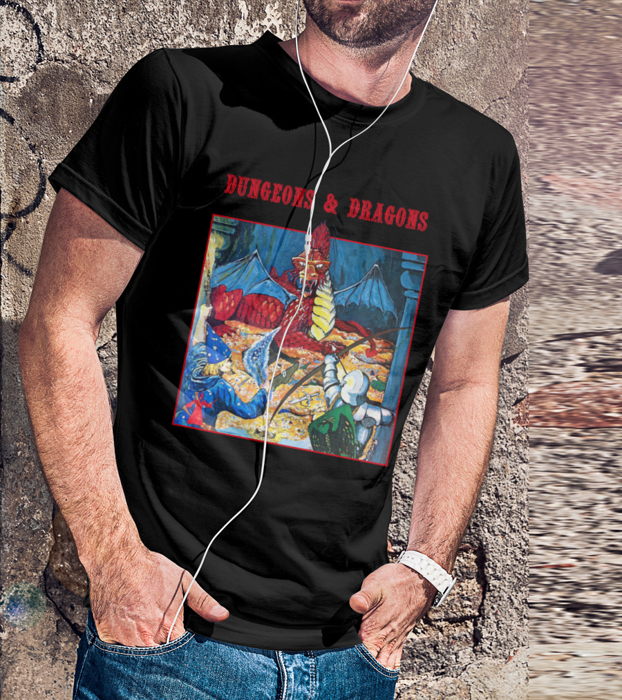 DUNGEONS And DRAGONS BASIC SET VINTAGE ILLUSTRATION ADVENTURE T-Shirt