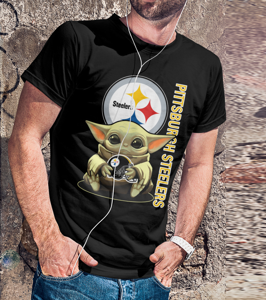 Pittsburgh Steelers Baby Yoda With Helmet T-Shirt