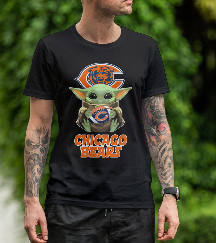 Chicago Bears Baby Yoda Football Fan T-Shirt