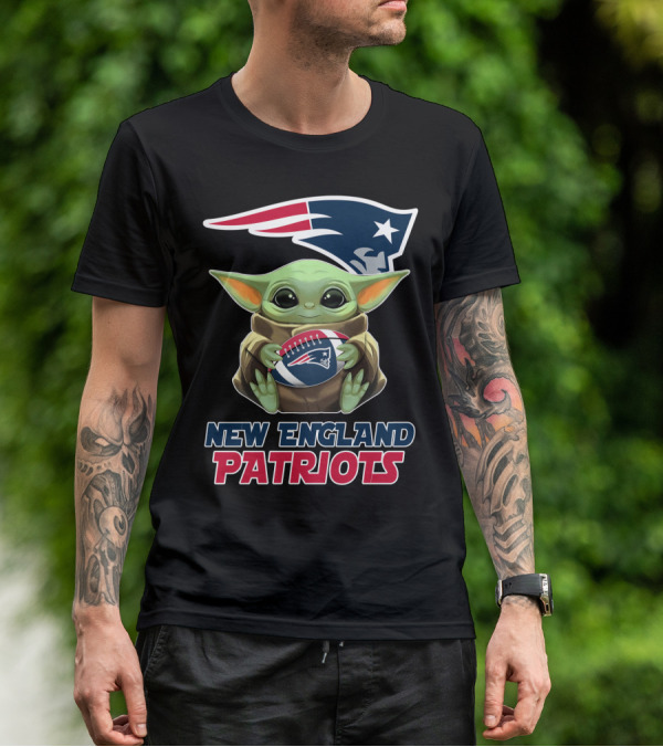 New England Patriots Baby Yoda Football Fan T-Shirt