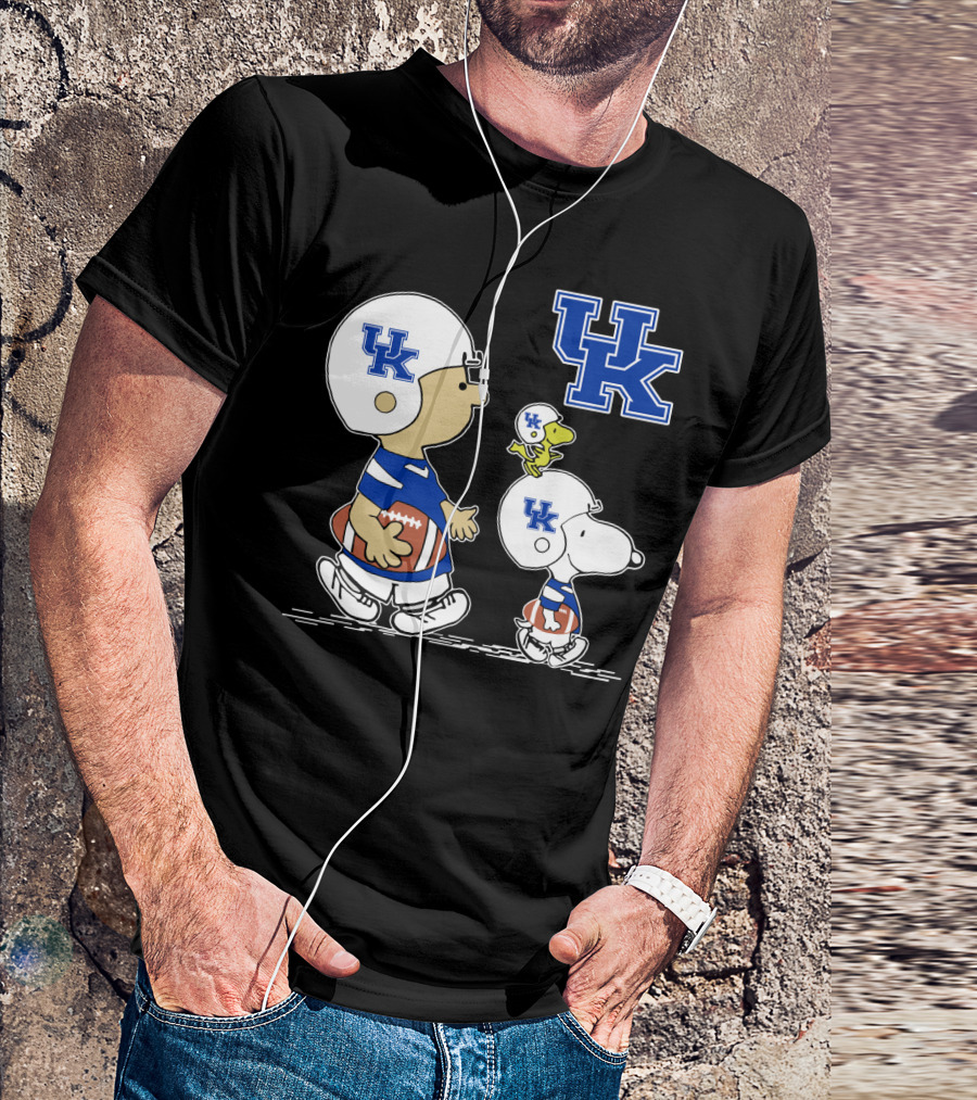 Kentucky Wildcats Peanuts Snoopy Woodstock Football Helmet T-Shirt