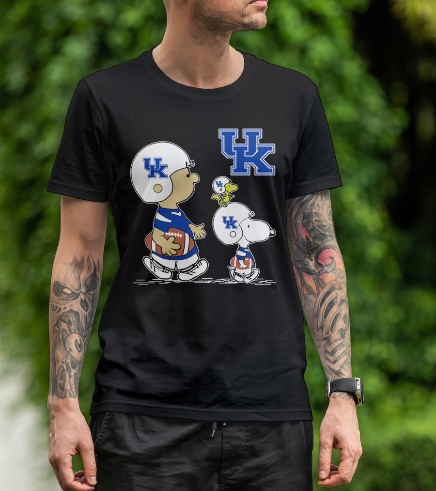 Kentucky Wildcats Peanuts Snoopy Woodstock Football Helmet T-Shirt