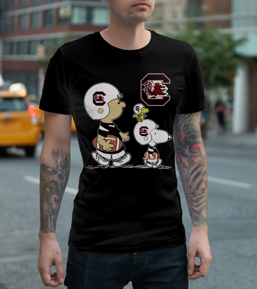 South Carolina Gamecocks Snoopy And Friends Football Helmets T-Shirt