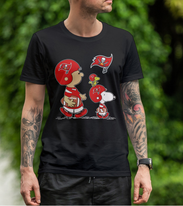 Buccaneers Snoopy Football Team Peanuts Characters Wearing Helmets And Flag T-Shirt