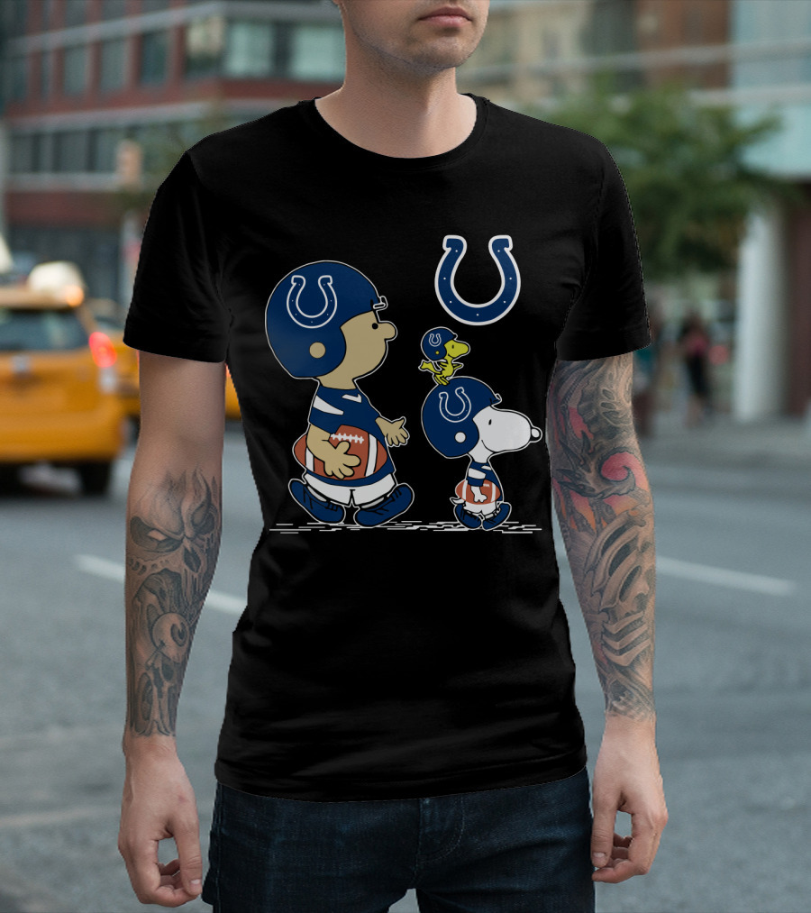 Indianapolis Colts Snoopy and Woodstock Football Players T-Shirt