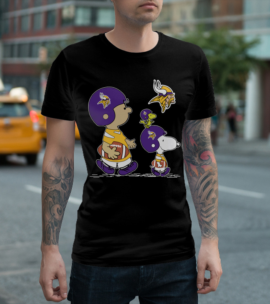 Minnesota Vikings Snoopy And Woodstock Football Team Collaboration T-Shirt