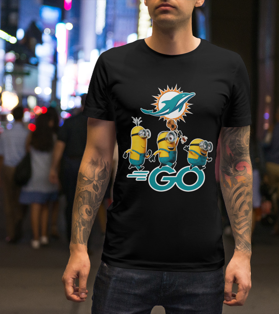 Minions Go Miami Dolphins Football Fun T-Shirt