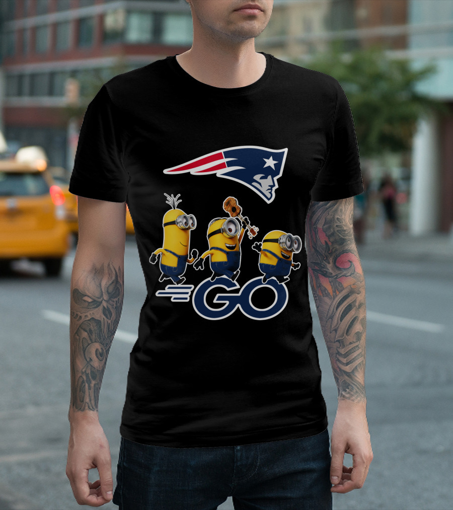 Patriots Logo Minions Go T-Shirt
