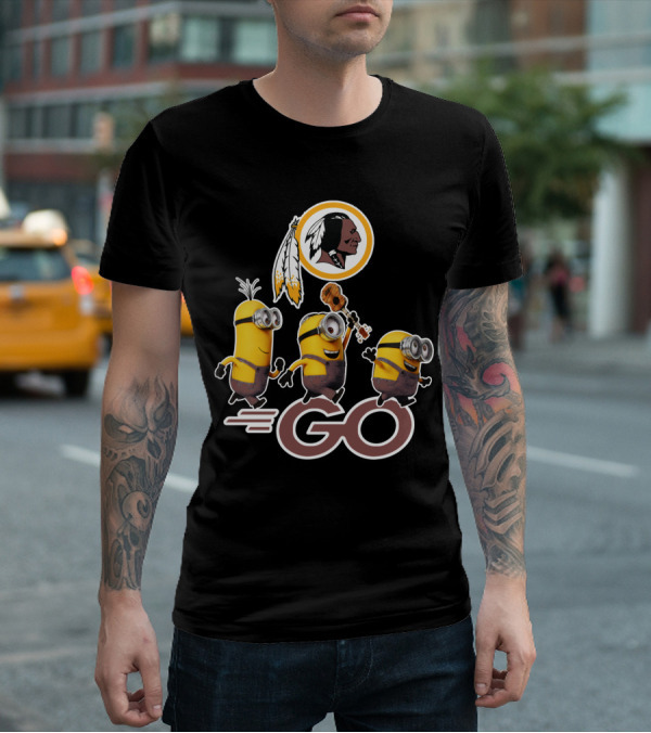 Minions Go Redskins Fan Logo With Ukulele And Feathers T-Shirt