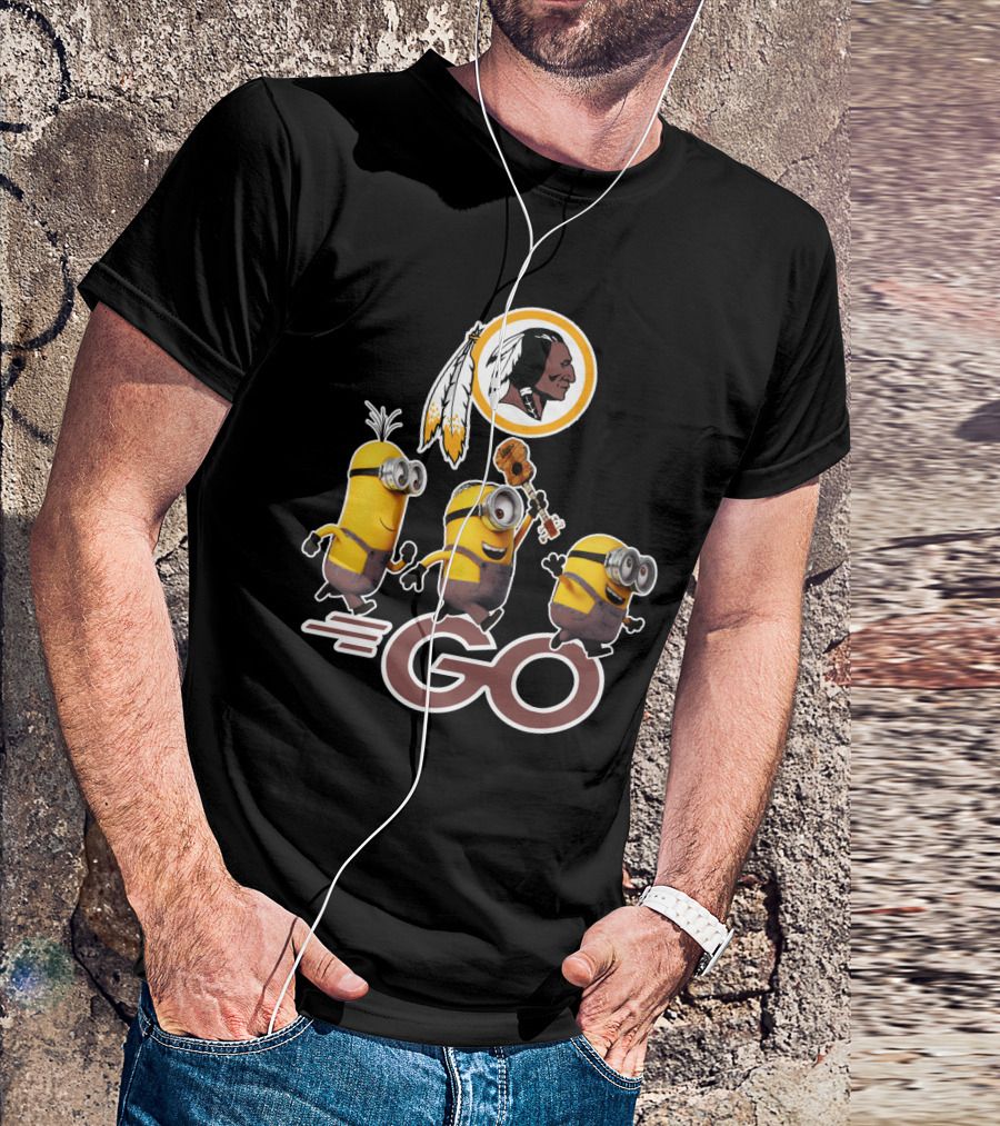 Minions Go Redskins Fan Logo With Ukulele And Feathers T-Shirt