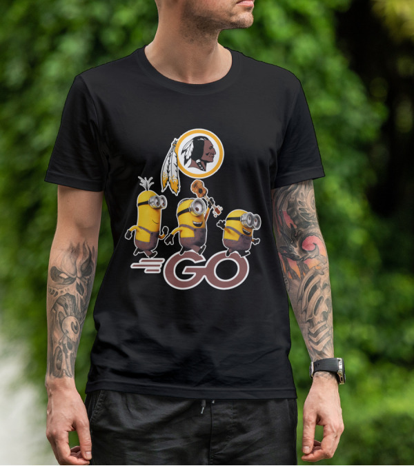Minions Go Redskins Fan Logo With Ukulele And Feathers T-Shirt