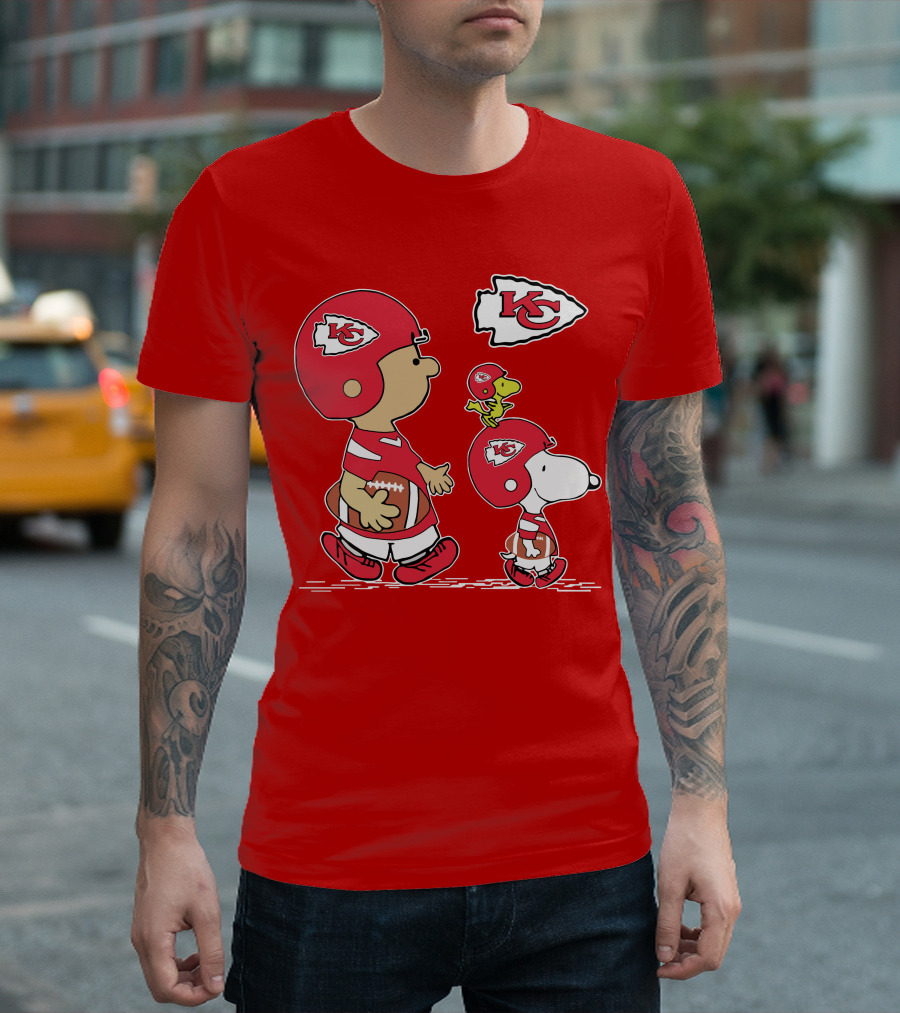 Kansas City Chiefs Snoopy And Woodstock Football Characters T-Shirt