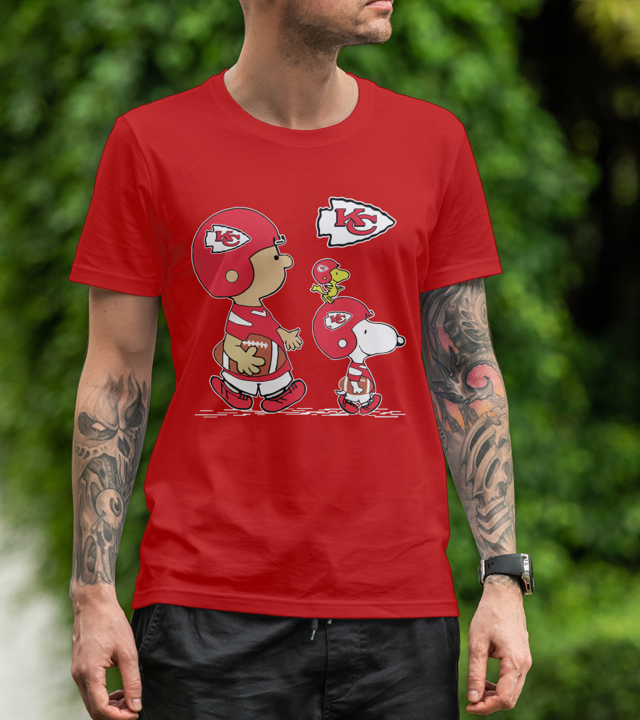 Kansas City Chiefs Snoopy And Woodstock Football Characters T-Shirt