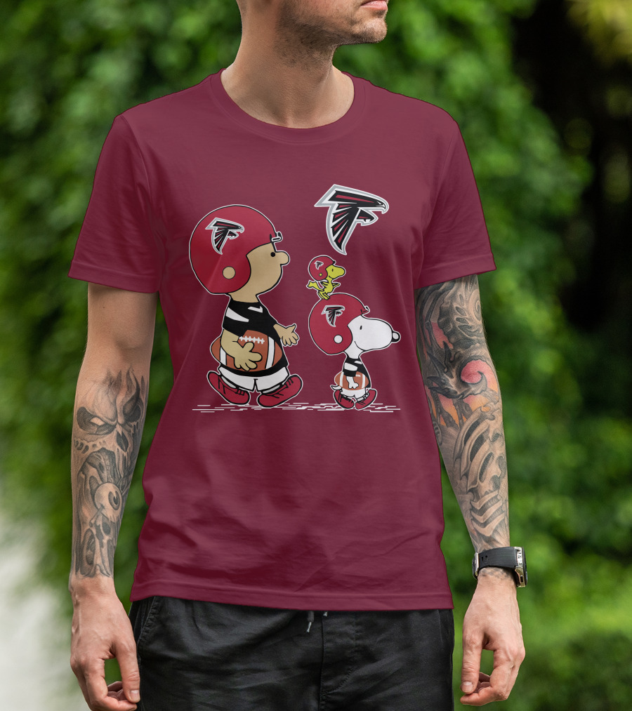 Falcons Snoopy Charlie Brown Woodstock Football Team T-Shirt