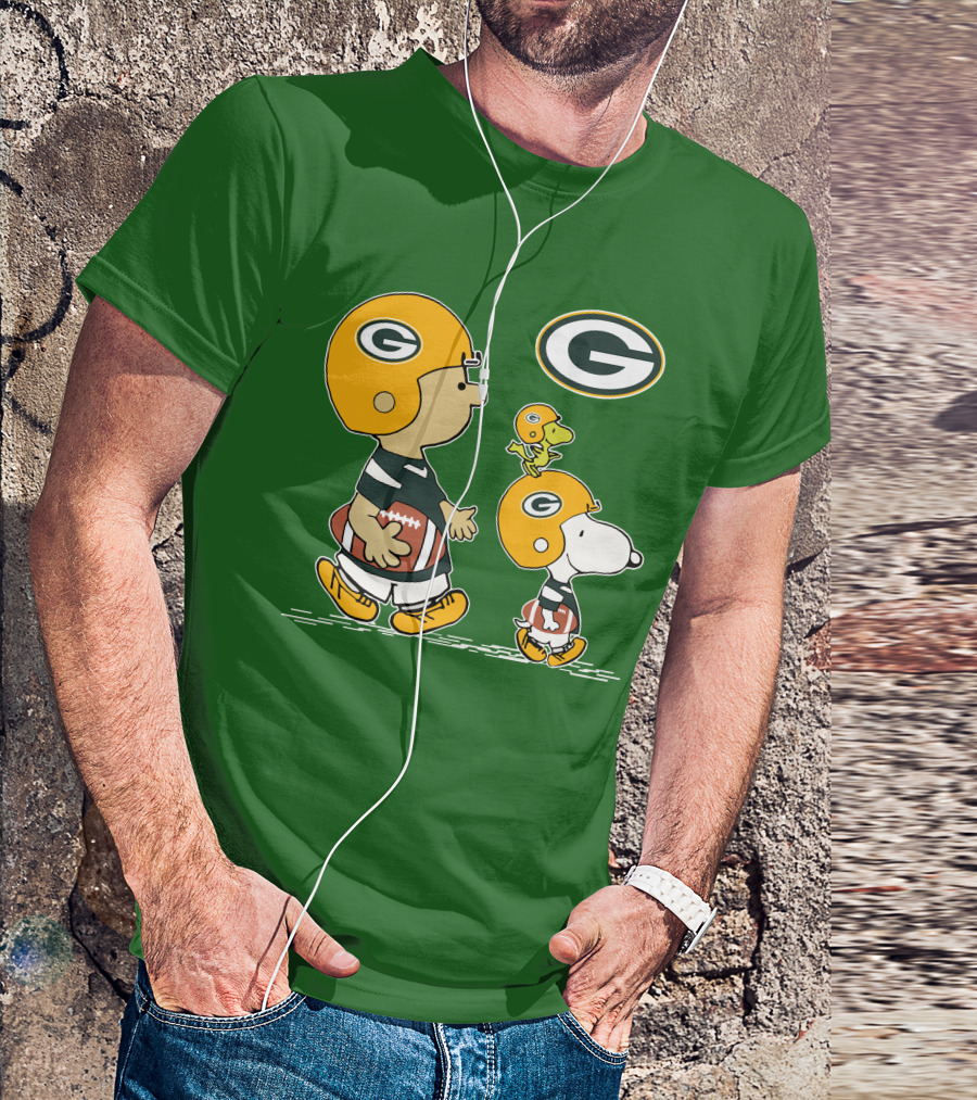 Packers Charlie Brown Snoopy Woodstock Football Helmet T-Shirt