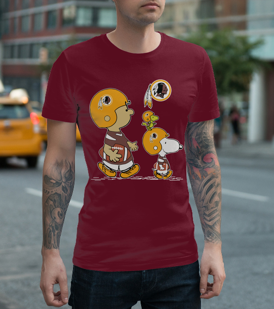 Redskins Snoopy Football Team Helmet Charlie Brown Woodstock T-Shirt