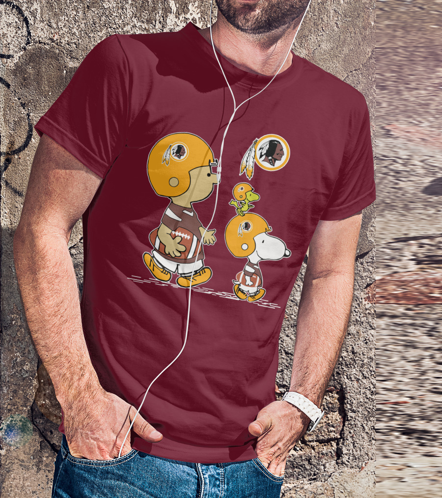 Redskins Snoopy Football Team Helmet Charlie Brown Woodstock T-Shirt
