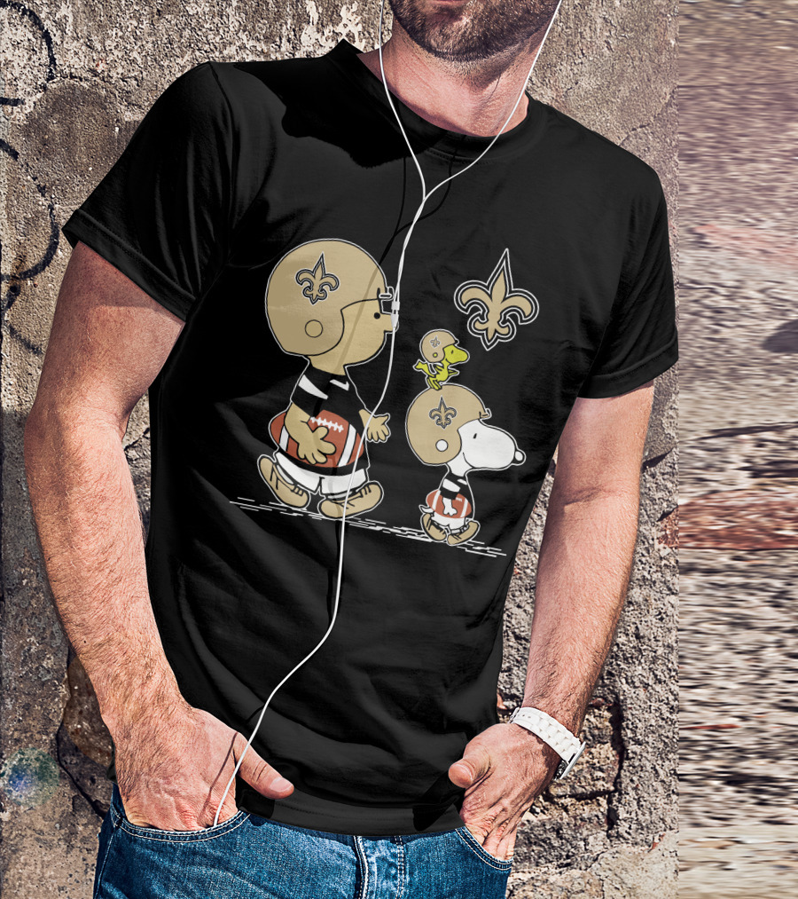 Saints Snoopy Peanuts Football Charlie Brown Woodstock Fleur-de-Lis T-Shirt