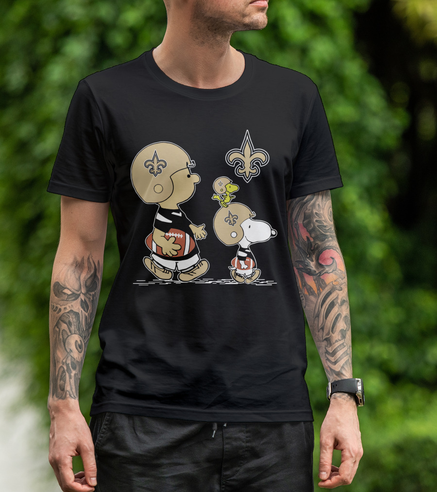 Saints Snoopy Peanuts Football Charlie Brown Woodstock Fleur-de-Lis T-Shirt