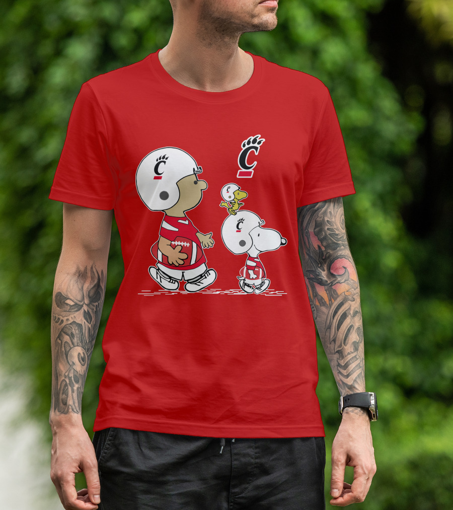 Cincinnati Bearcats Football Snoopy And Woodstock Game Day T-Shirt