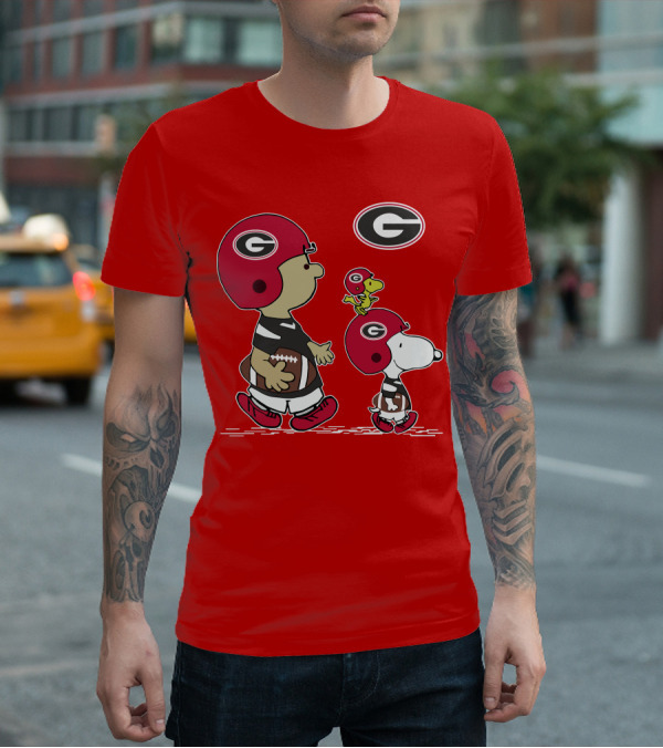 Georgia Bulldogs Snoopy And Woodstock Football Helmets T-Shirt