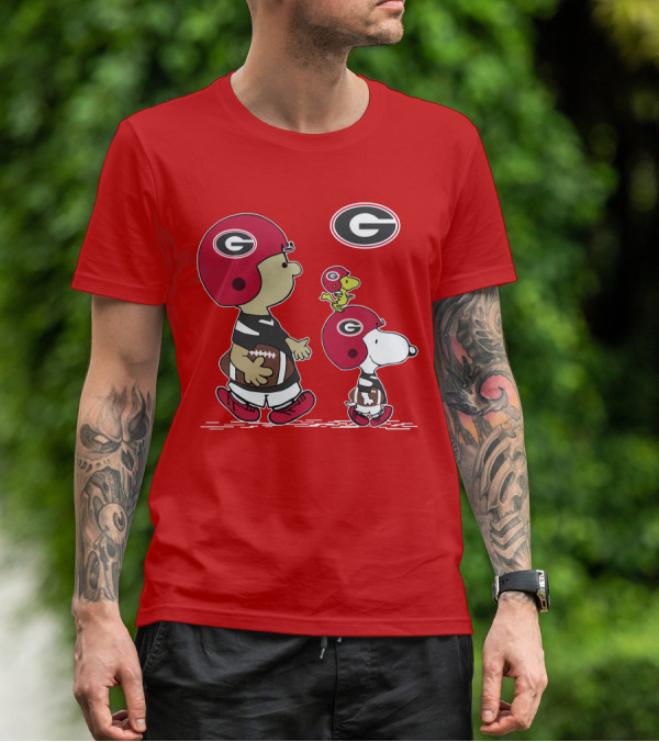 Georgia Bulldogs Snoopy And Woodstock Football Helmets T-Shirt