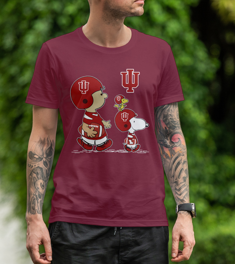 Indiana Hoosiers Snoopy And Woodstock Football Players T-Shirt