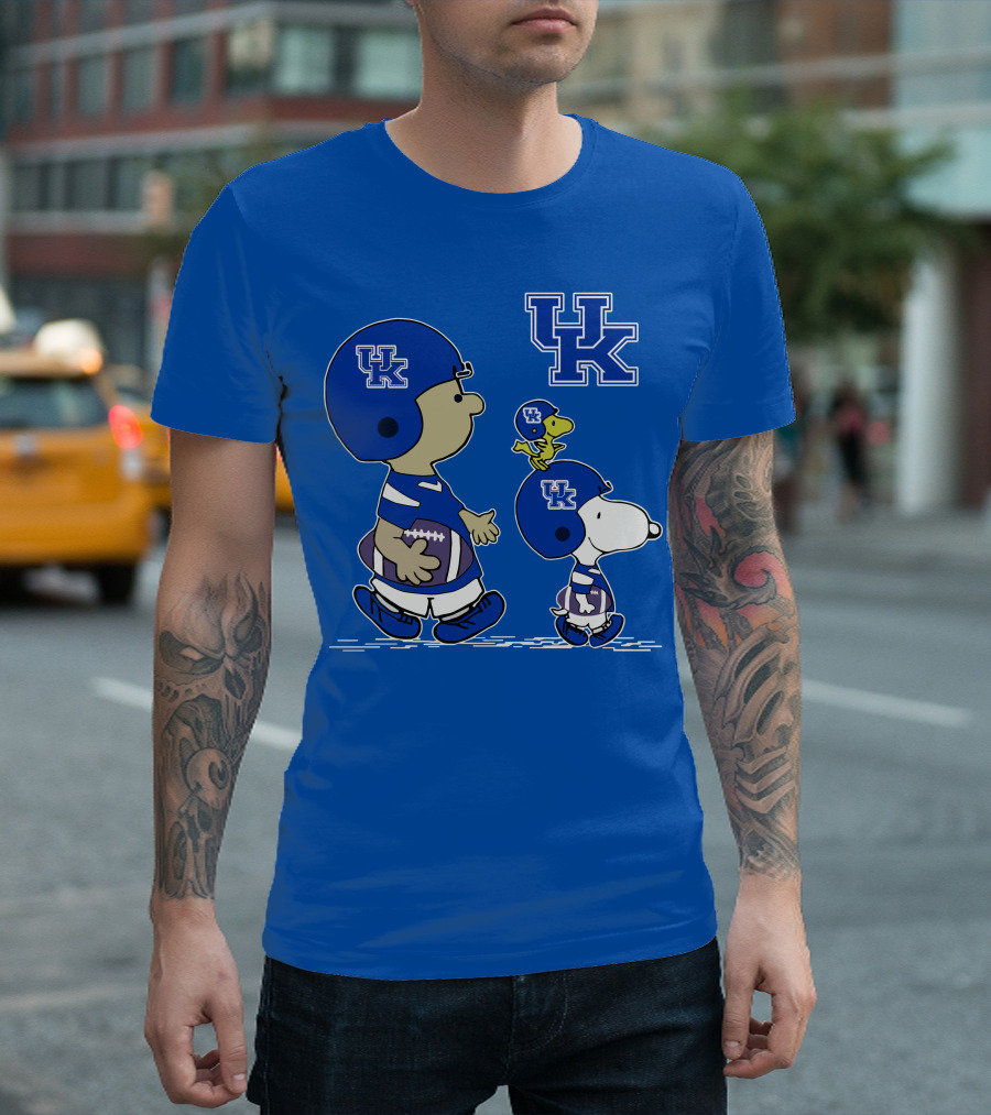 Kentucky Wildcats Snoopy Woodstock Uk Football Peanuts Characters T-Shirt