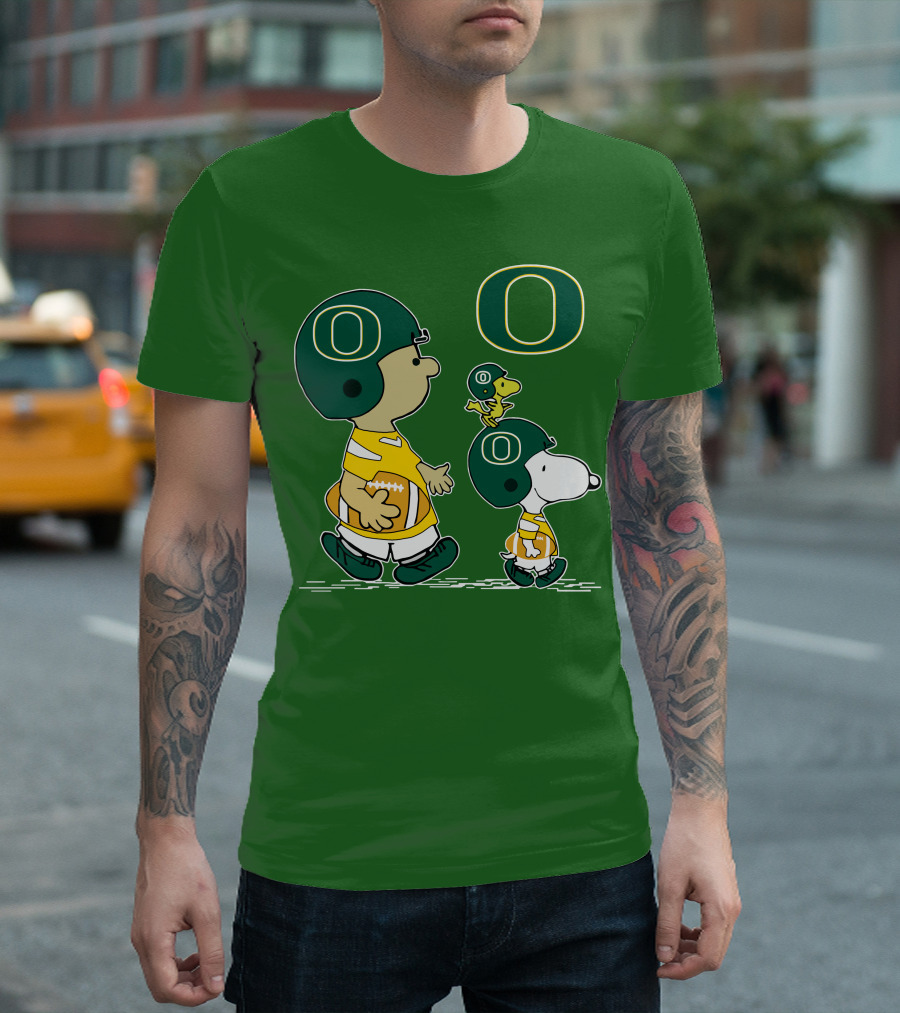 Oregon Ducks Snoopy Charlie Brown Woodstock Football Helmet Peanuts T-Shirt