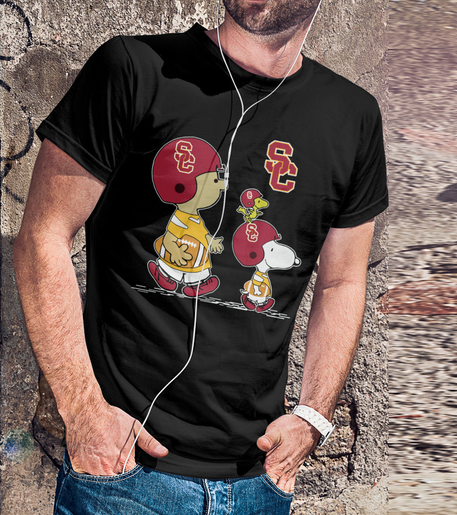 Usc Trojans Snoopy Football Woodstock Peanuts Characters T-Shirt