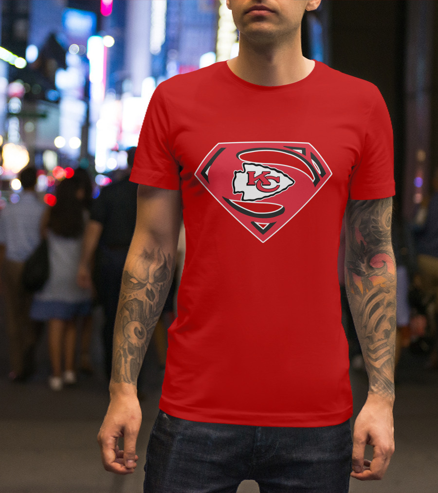 Kansas City Chiefs Superman Logo Badge T-Shirt