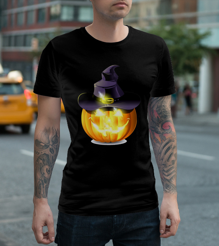 Halloween Pumpkin With Witch Hat And Glowing Smile T-Shirt