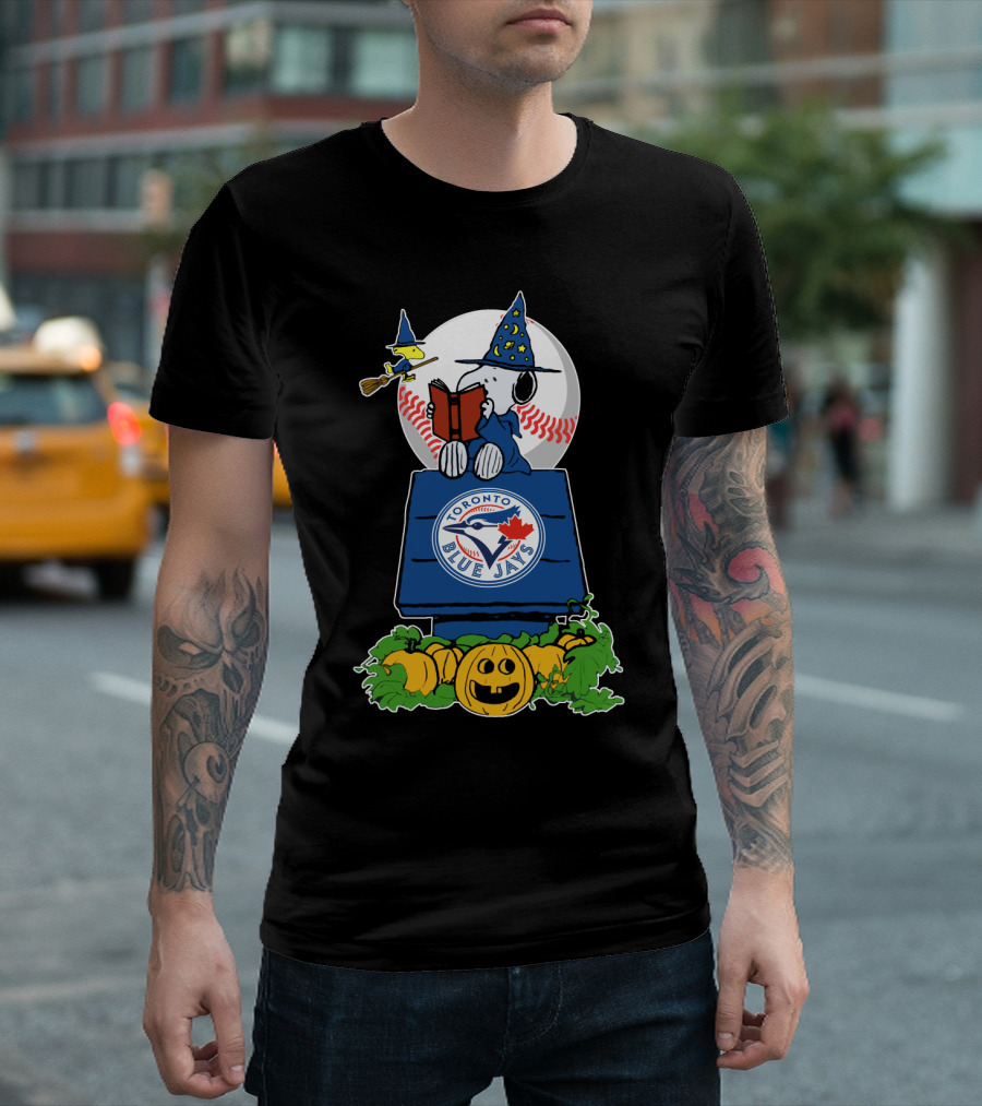 Toronto Blue Jays Halloween Peanuts Snoopy Witch Pumpkin T-Shirt