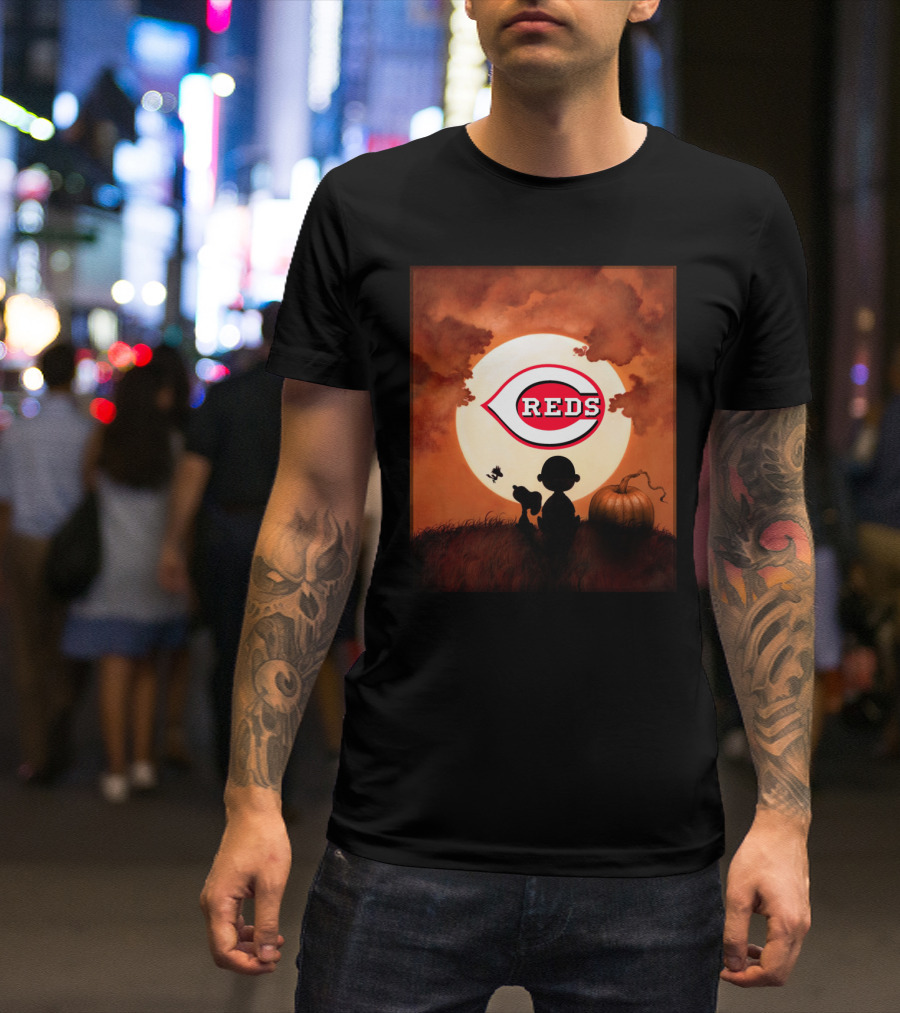 Cincinnati Reds Full Moon Silhouette With Pumpkin T-Shirt